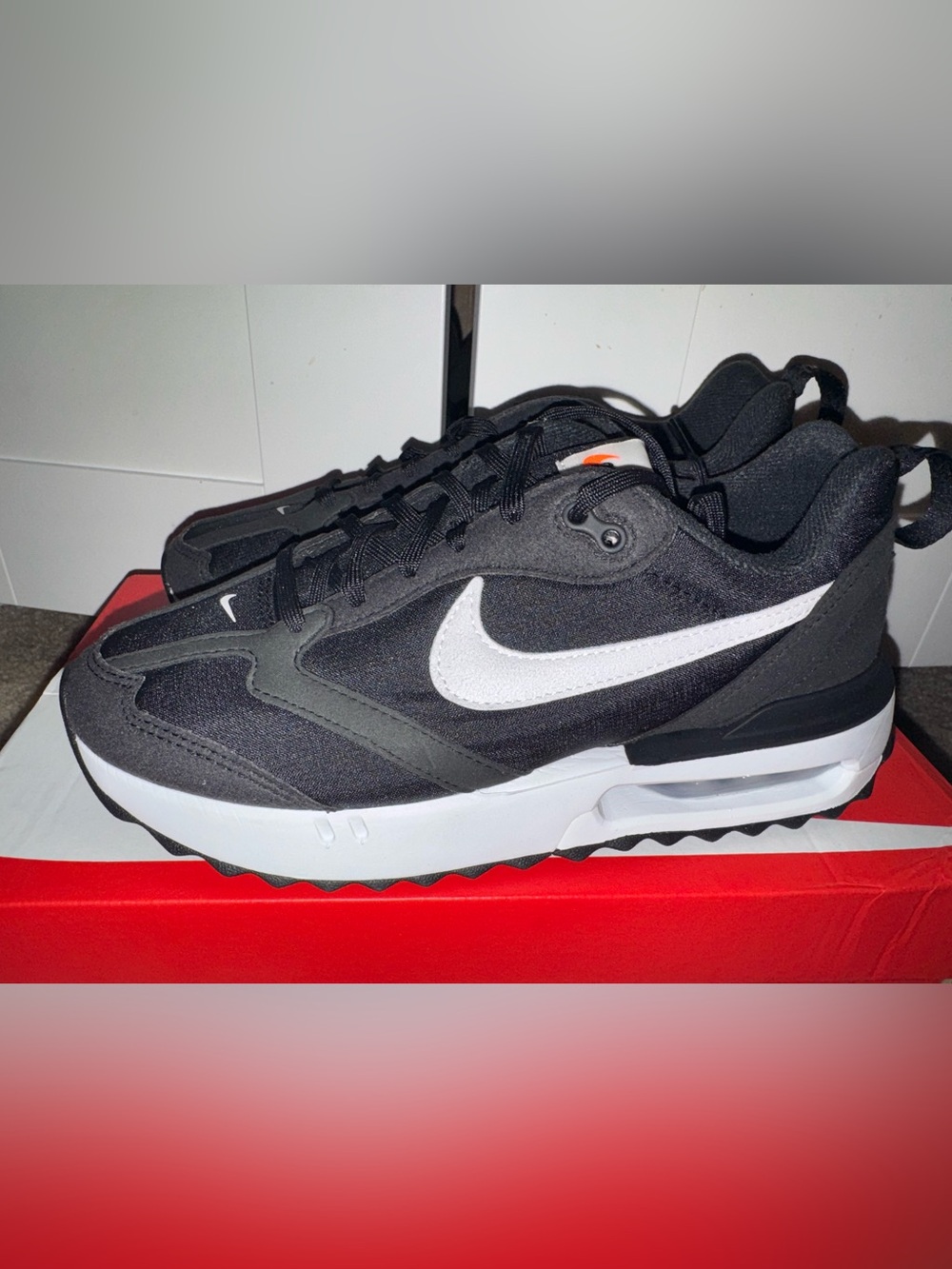 BRAND NEW Nike Air Max Dawn WMNS